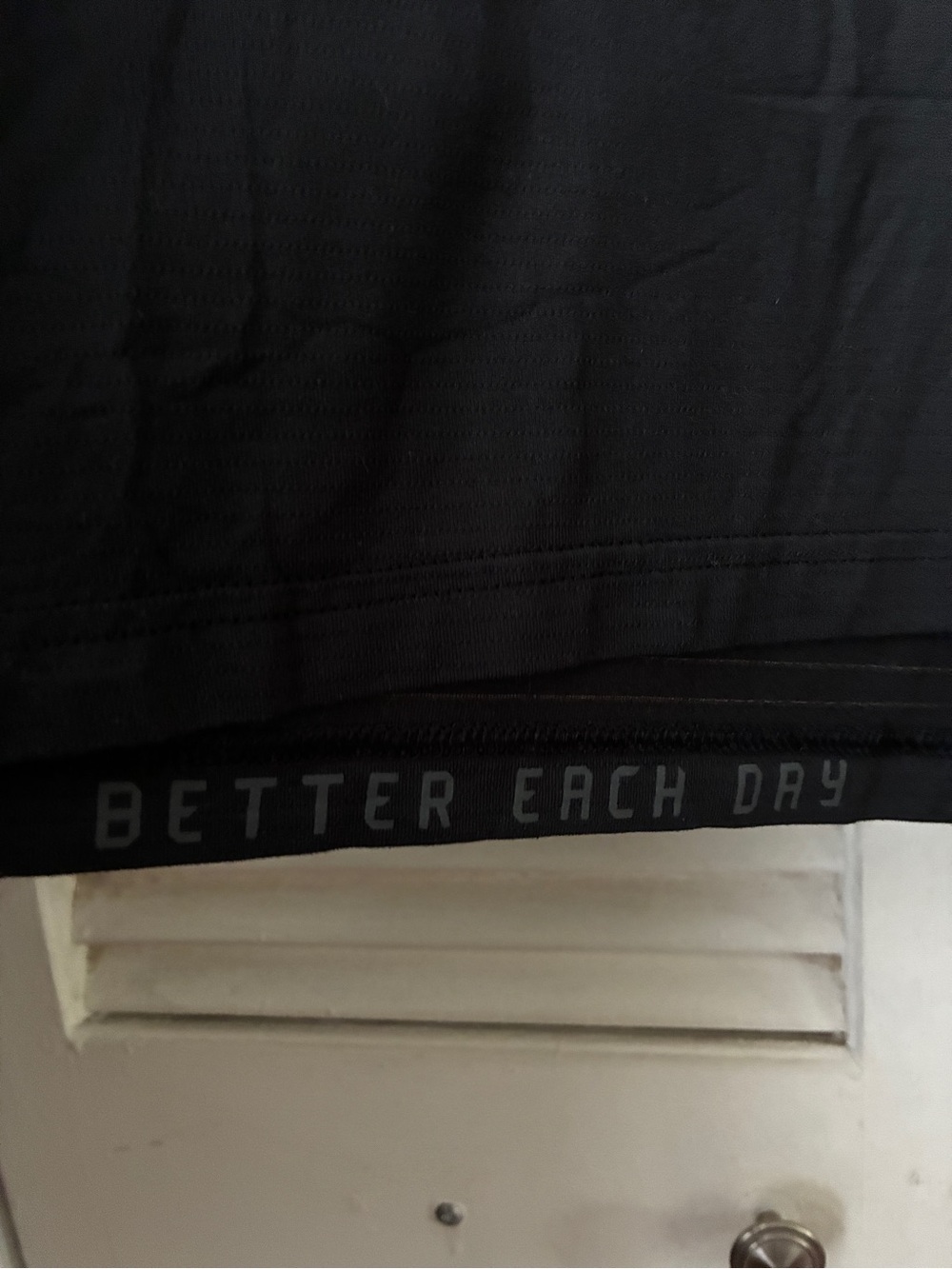 lululemon athletica Men's Short Sleeve Tees - Black & Teal - Picture 4 of 9